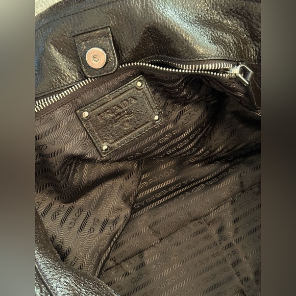 Authentic Prada tote/carryall - Picture 11 of 14